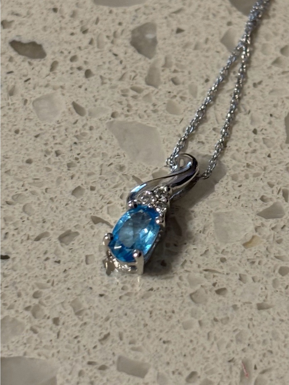 10k White Gold Sapphire Colored Stone and Diamond Chips Pendant Necklace